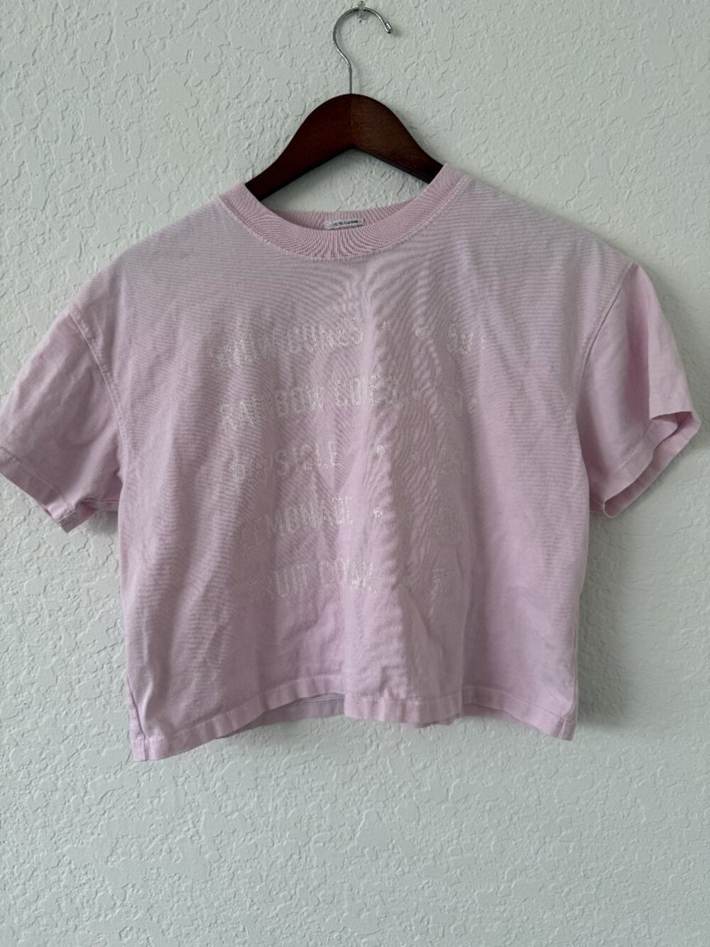MOTHER The Grab Back Crop Tee- Pink-/White lettering L- in One of Each- Summer